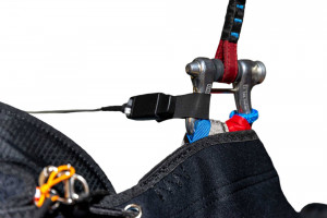 ANTI-G KORTEL DRAG-CHUTE