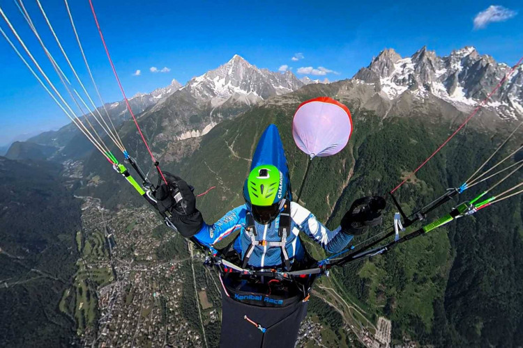 ANTI-G KORTEL DRAG-CHUTE