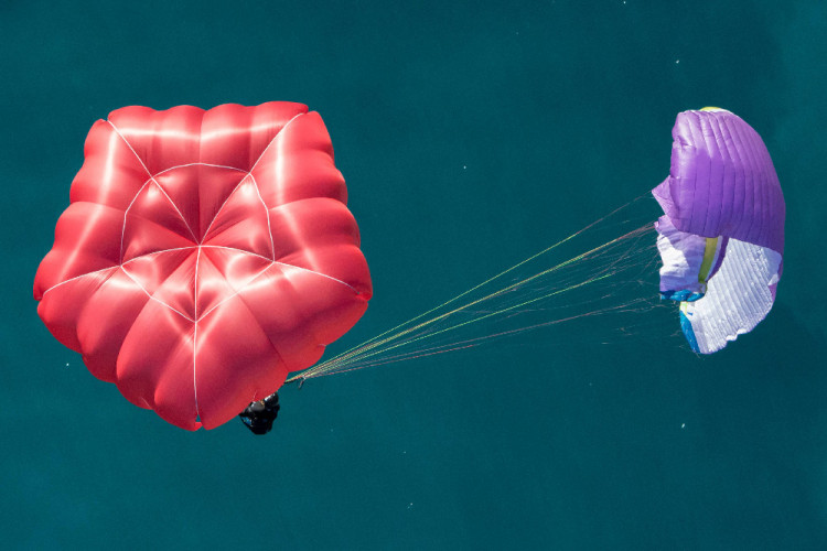 Parachute NOVA PENTAGON