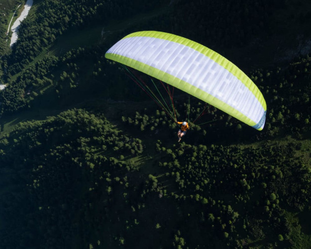 Parapente NOVA AONIC 2
