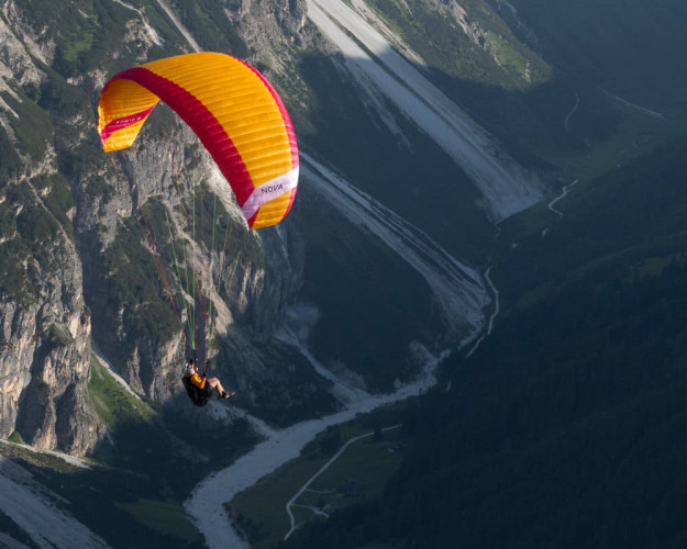 Parapente NOVA AONIC 2